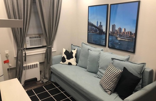Industry Apartment | 1703 3G · Sunny, Modern 2bed Apt/20 min to NYC-Parking Avail