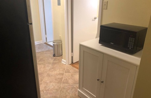 Industry Apartment | 1703 3H · Suitable 2bed Apt-20 min to NYC/Parking Avail