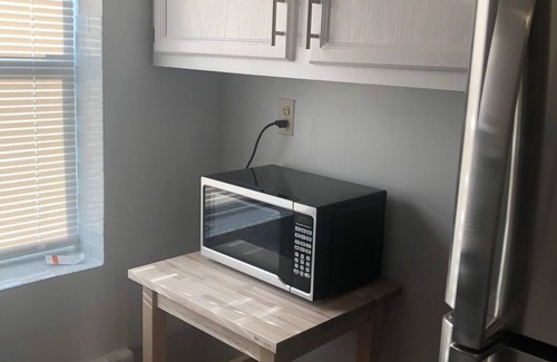 Industry Apartment | 1703 5B · Nice Looking 2bed Apt/20 min to NYC-Parking Avail.