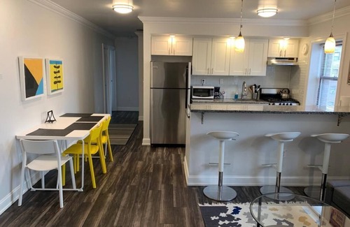 Industry Apartment | 1715 5A · Stunning 2bed Apt-Parking Avail-20 min to NYC