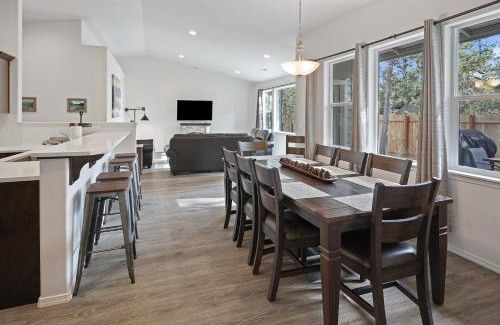 Oregon Water Wonderland House | 172 Avocet home