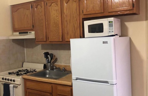 Industry Apartment | 1721 5H · Private Modern Studio/parking avail. - 20min NYC