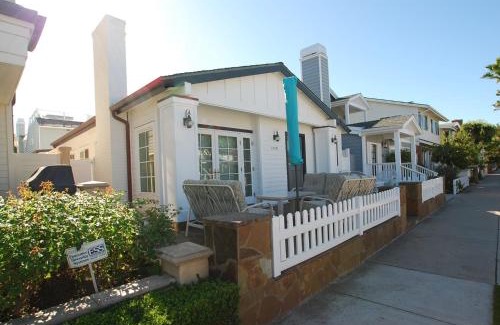 Balboa Peninsula House | 1759 Miramar Dr