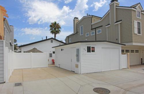Balboa Peninsula House | 1759 Miramar Dr