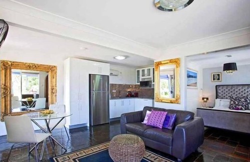 Seventeen Seventy House | 1770 Sovereign Lodge Resort