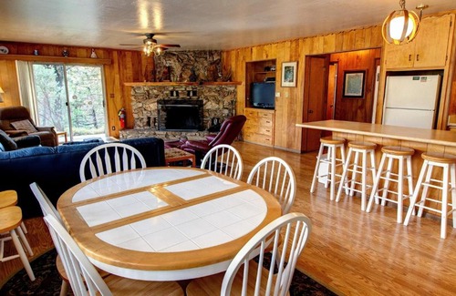 North Wawona House | 17A Longview