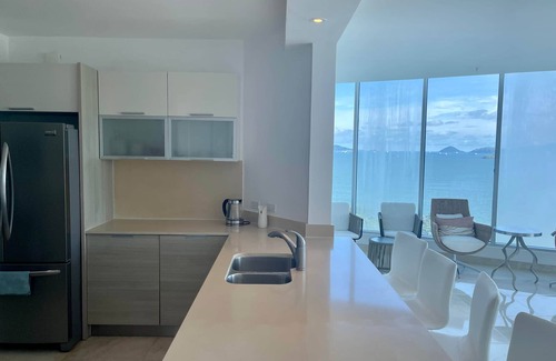 Playa Bonita Village Apartment | 17E Beautiful 2-Bedroom Ocean View Apartment