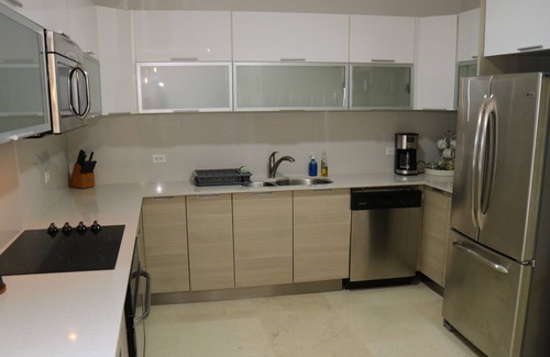 Playa Bonita Village Apartment | 17i Beautiful Luxury Resort Beachfront Oceanview
