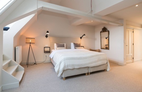 Amstelveld House | 17th Century Canal Apartment with Roof Terrace