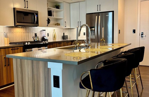 Midtown Apartment | 17th Floor Luxe Midtown Views + Pool + Gym