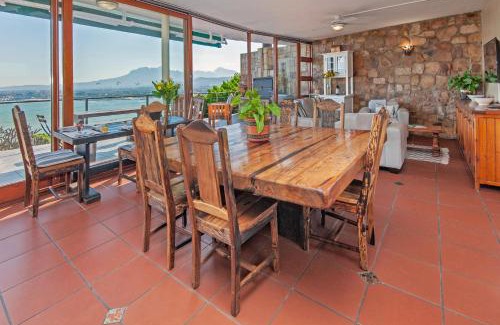 Mountainside Bed & Breakfast | 18 On Kloof Guest House