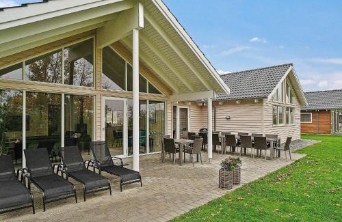 Olpenitz House | 18 person holiday home in Hasselberg