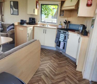 Fishguard Other | 18 Vale Park