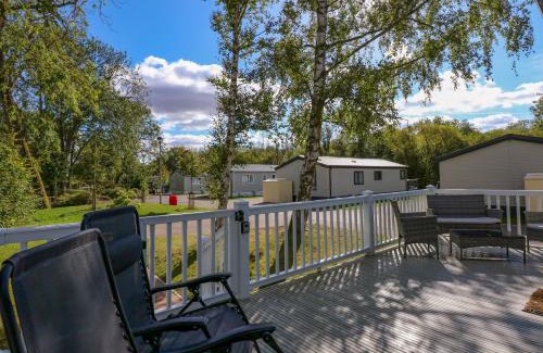 Tattershall House | 18 Woodlands Retreat