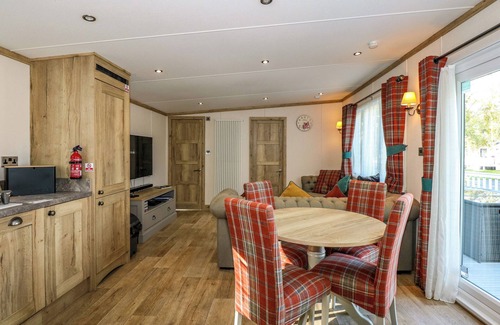 Tattershall Cottage | 18 Woodlands Retreat