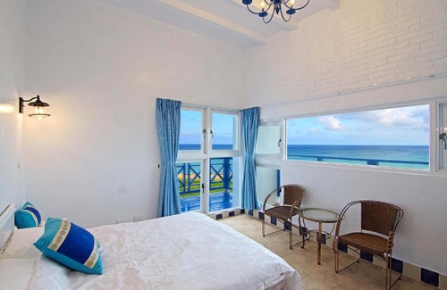 Magong House | 180 Beach Front Villa