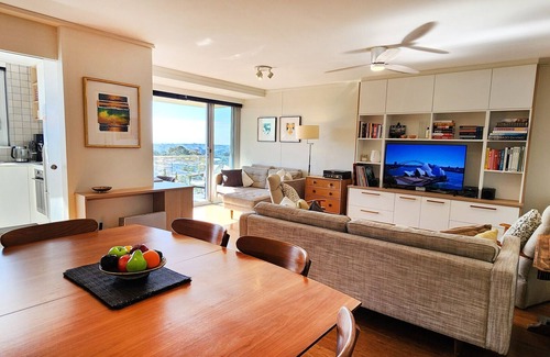 Bondi Junction Apartment | 180 Degree Views Over Bondi Junction - Parking + Pool + Harbour/Ocean Views