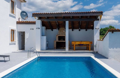 Rezanci Other | 180 m² Accommodation ∙ 4 bedrooms ∙ 8 guests