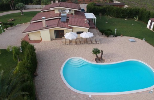 Melissano Apartment | 180 m² Apartment ∙ 4 bedrooms ∙ 12 guests