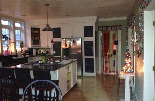 Belfast House | 1800's Farmhouse IN-TOWN BELFAST! WALK TO EVERYTHING