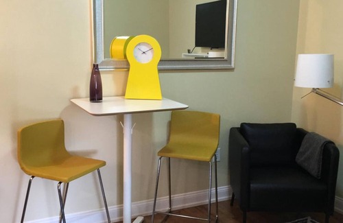 Industry Apartment | 1807 2D · Modern Brand Apt/Parking Available- 20 min to NYC