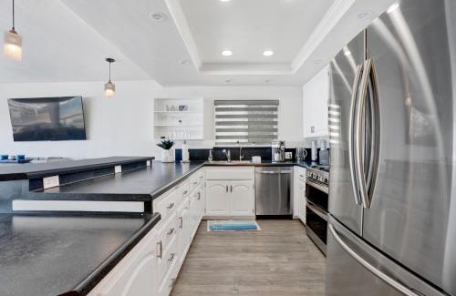 Balboa Peninsula House | 1807 W Bay Unit B
