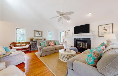 Vanderhorst Plantation House | 181 Marsh Island