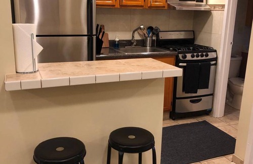 Industry Apartment | 1817 1D · Superb 1bed Apt.-20 Min to NYC/Parking Avail.