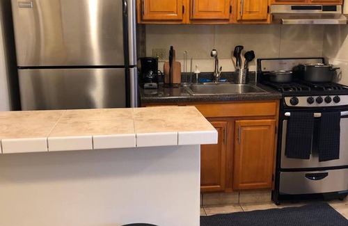 Industry Apartment | 1817 1D · Superb 1bed Apt.-20 Min to NYC/Parking Avail.
