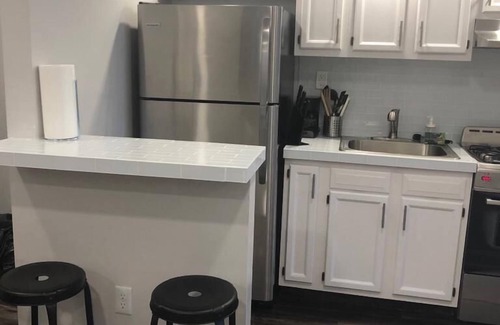 Industry Apartment | 1817 4D · Fancy 1bed Apt/20 Min to NYC-Parking Avail.