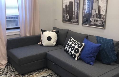 Industry Apartment | 1817 5G · Excellent 2bed Apt-20 min to NYCParking Avail