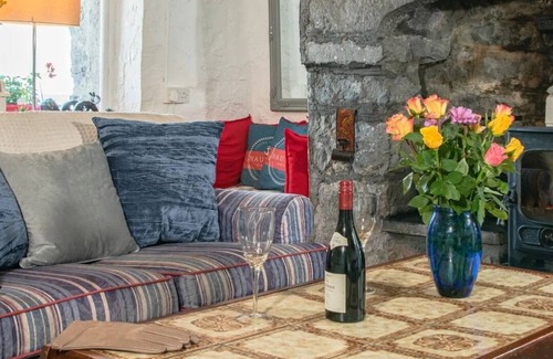 Fanore Cottage | "1844 Seascape Cottage" Wild Atlantic Way in Fanore.