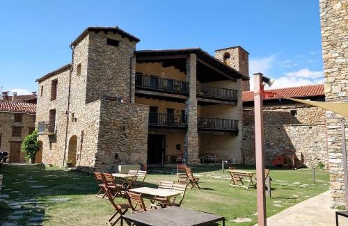 El Pont De Bar Hotel | 1848 Hosteria Toloriu