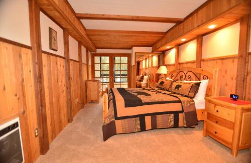 Mammoth Lakes Apartment | 1849 #308