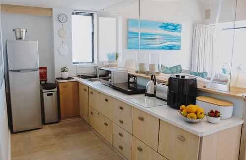 Gordons Bay Central Apartment | 185 on Beach Boutique Suites and Apartments