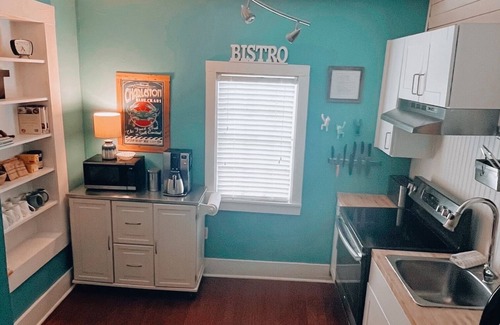 Harleston Village Apartment | 1850’s Charleston Treasure
