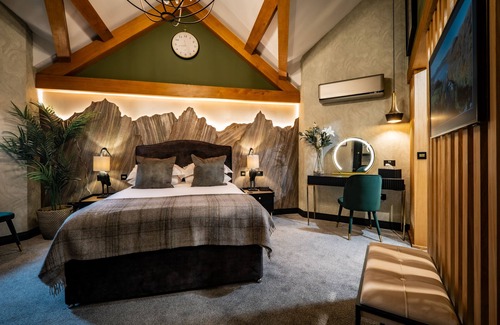 Pooley Bridge Bed & Breakfast | 1863 Restaurant with Rooms