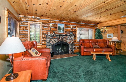 Fawnskin Cabin | 1864 - Pleasant Pause 3 Bedroom Home by RedAwning