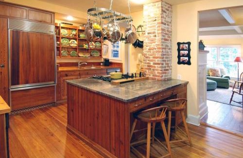 Historic District Villa | 1879 Downtown Annapolis Home with Koi Ponds and Gardens