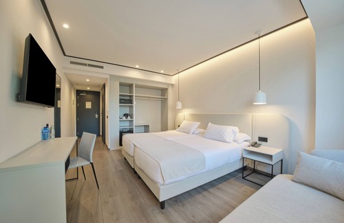Concepcion Hotel | 1881 Madrid Ventas Hotel