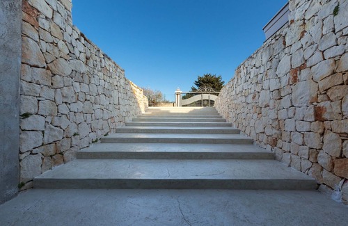 Ostuni Apartment | 1886 The Loft Suite by Barbarhouse