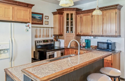 Suring Other | 1890: A Historic, Quiet Trailside Retreat in Suring