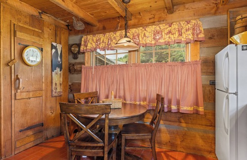Waynesville Cabin | 1890s Cozy Log Cabin, Waynesville, Mountain Views