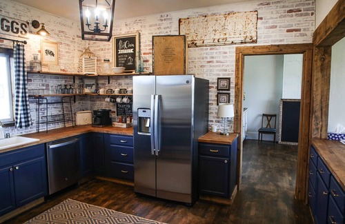 Hamilton Other | 1895 Luxury Farmhouse - Blodgett Canyon View -Sleeps 13
