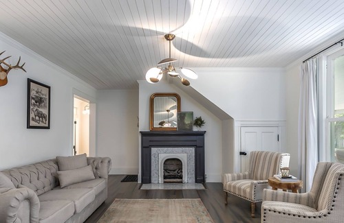 Kedron Other | 1898 Franklin Farmhouse on five acres in the country