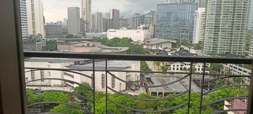 San Lorenzo Apartment | 18F staycation
