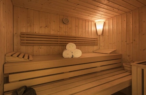 Sankt Anton am Arlberg Ski Chalet | 18TH CENTURY CHALET APARTMENT NEXT TO NASSEREIN LIFT STATION