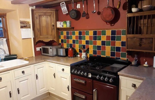 Hartington Cottage | 18th century 2 bed cottage in Hartington with private garden