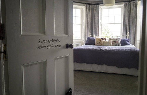 Louth Bed & Breakfast | 18th Century House surrounded by beautiful views, providing outstanding luxury
