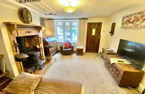 Codsall Apartment | 18th Century Oak Beamed Cosy Cottage